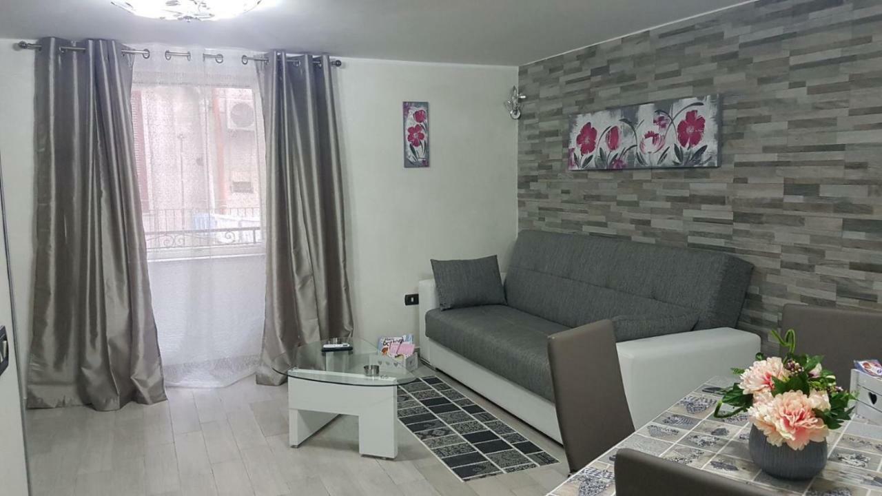 Apartamento Che Casa! Nápoles Exterior foto